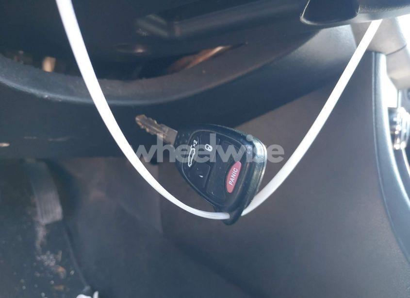 Photo 11 of 2013 Dodge Avenger SE V6 (VIN 1C3CDZAG5DN771603)