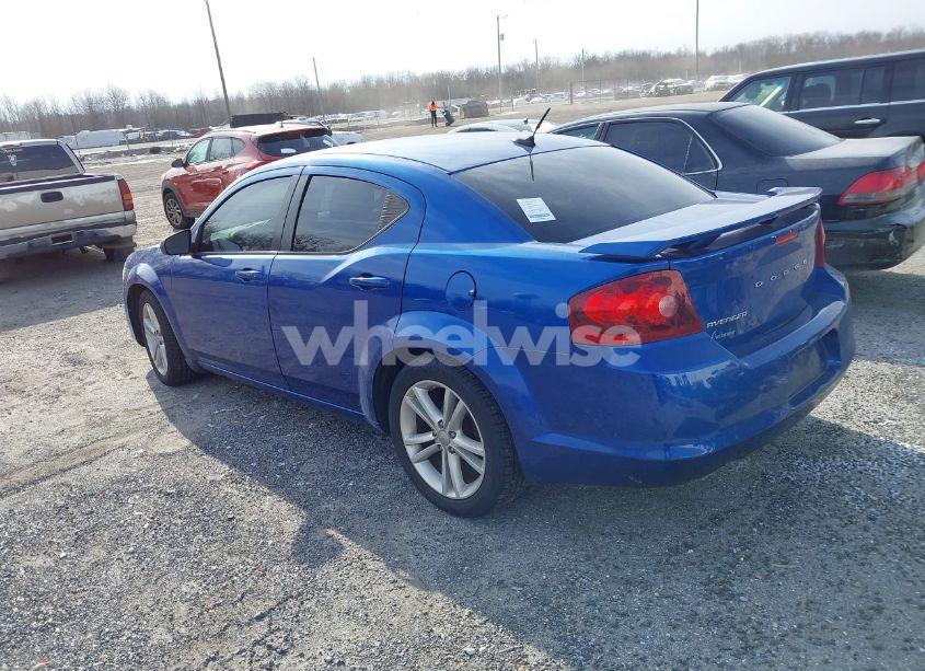 Photo 3 of 2013 Dodge Avenger SE V6 (VIN 1C3CDZAG6DN581101)