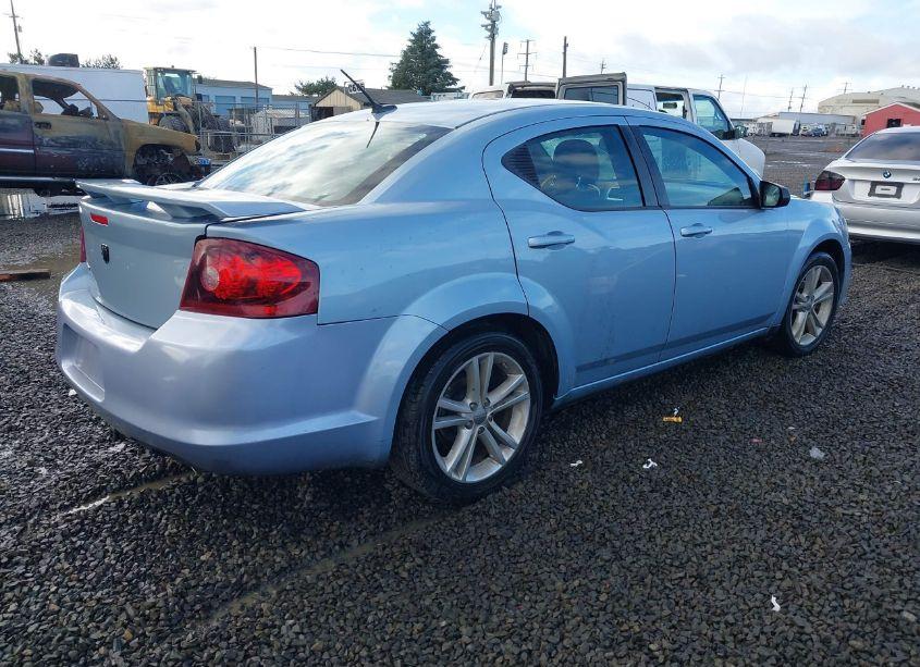 Photo 4 of 2013 Dodge Avenger SE V6 (VIN 1C3CDZAG6DN729991)