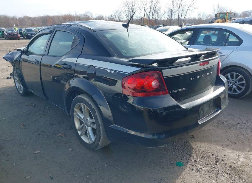 Photo 3 of 2013 Dodge Avenger SE V6 (VIN 1C3CDZAG8DN770641)