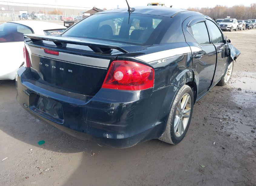 Photo 4 of 2013 Dodge Avenger SE V6 (VIN 1C3CDZAG8DN770641)