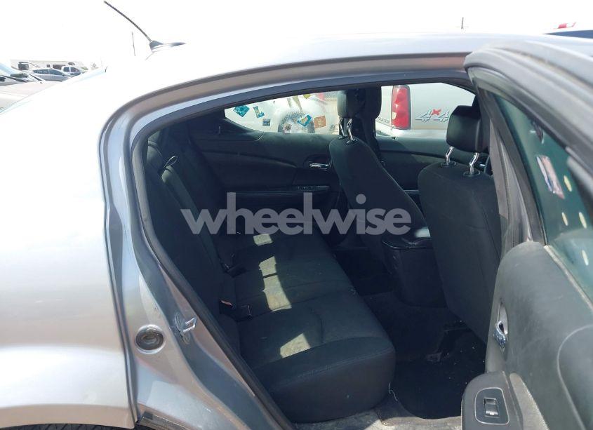 Photo 8 of 2013 Dodge Avenger SE V6 (VIN 1C3CDZAG9DN532586)