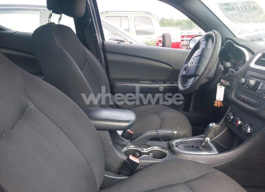 Photo 5 of 2014 Dodge Avenger SE (VIN 1C3CDZAG9EN104275)