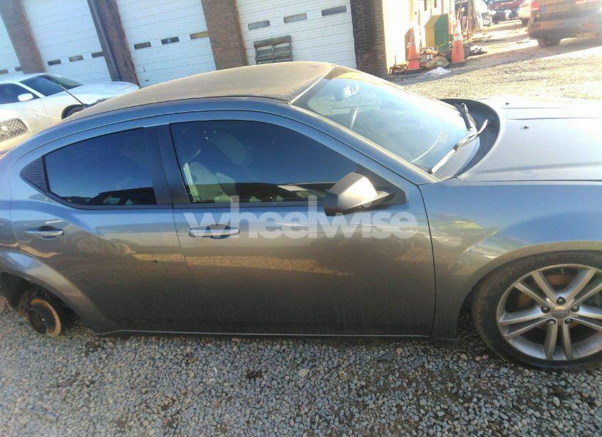 Photo 14 of 2013 Dodge Avenger SE V6 (VIN 1C3CDZAGXDN504909)