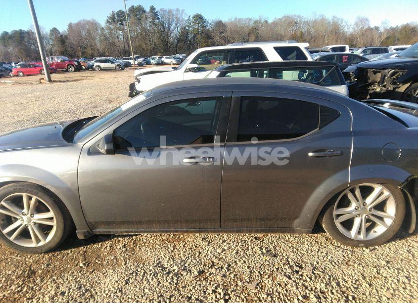 Photo 15 of 2013 Dodge Avenger SE V6 (VIN 1C3CDZAGXDN504909)