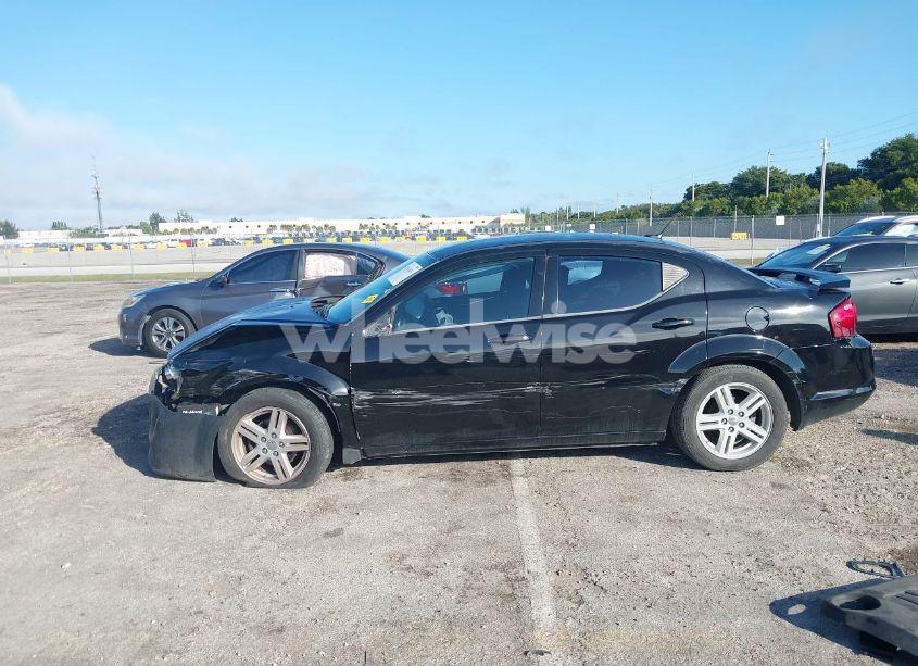 Photo 15 of 2014 Dodge Avenger SE (VIN 1C3CDZAGXEN218687)