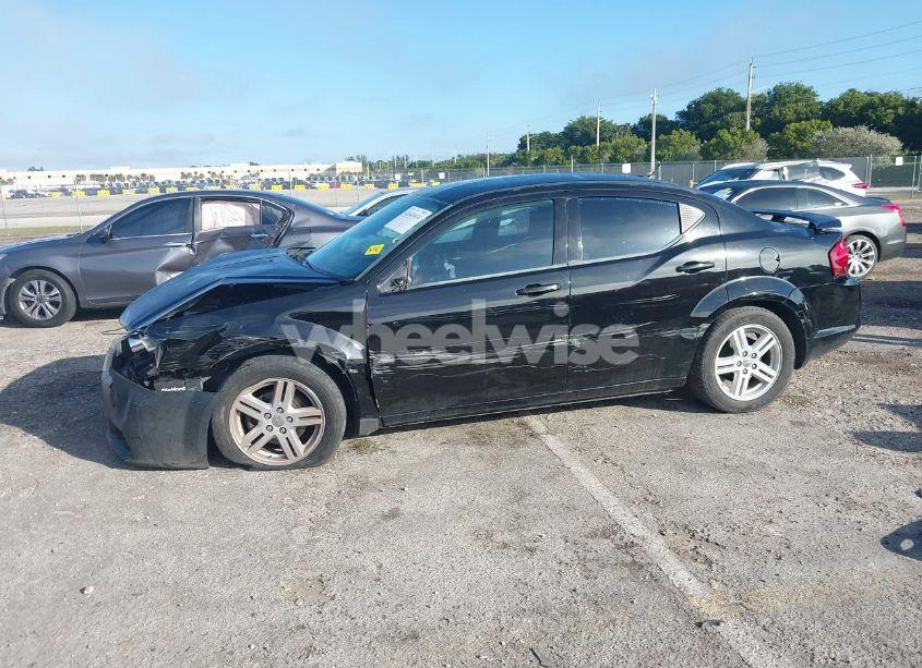 Photo 2 of 2014 Dodge Avenger SE (VIN 1C3CDZAGXEN218687)