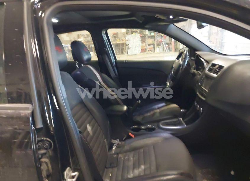 Photo 5 of 2012 Dodge Avenger R/T (VIN 1C3CDZBG0CN177126)