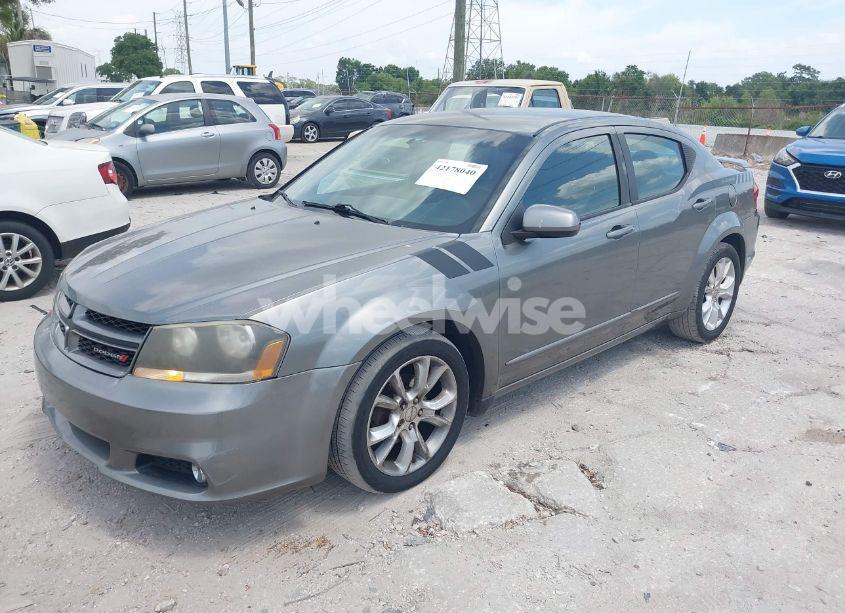 Photo 2 of 2013 Dodge Avenger R/T (VIN 1C3CDZBG4DN590183)