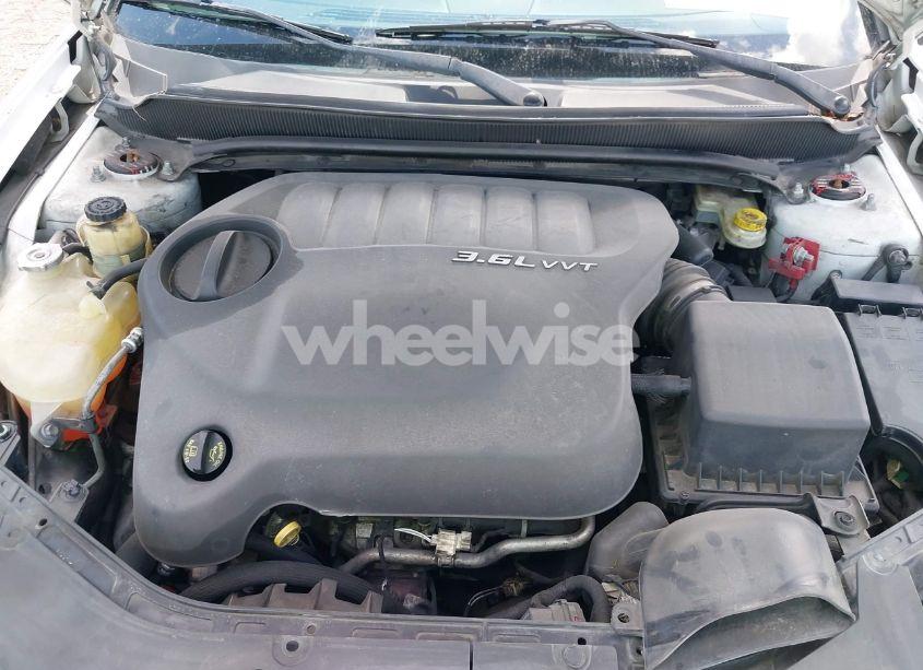 Photo 10 of 2014 Dodge Avenger R/T (VIN 1C3CDZBG8EN225989)