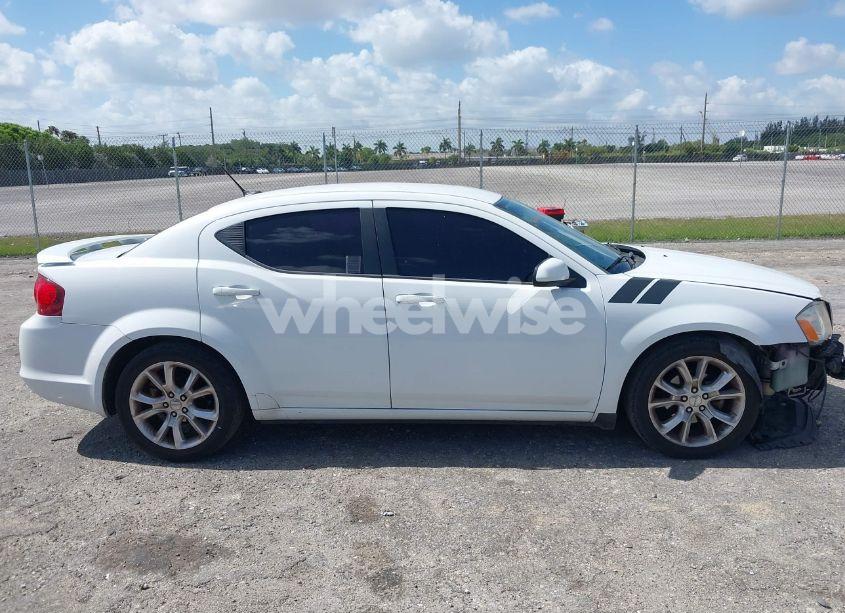 Photo 13 of 2014 Dodge Avenger R/T (VIN 1C3CDZBG8EN225989)