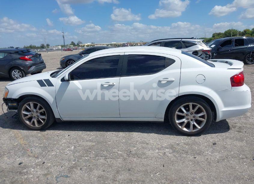 Photo 14 of 2014 Dodge Avenger R/T (VIN 1C3CDZBG8EN225989)