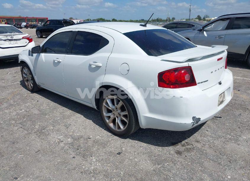 Photo 3 of 2014 Dodge Avenger R/T (VIN 1C3CDZBG8EN225989)