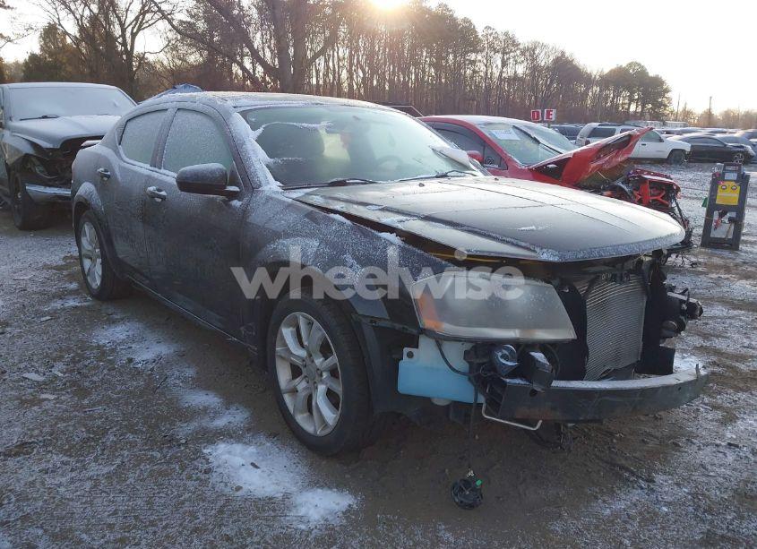 2013 Dodge Avenger R/T (VIN 1C3CDZBG9DN503104) main photo