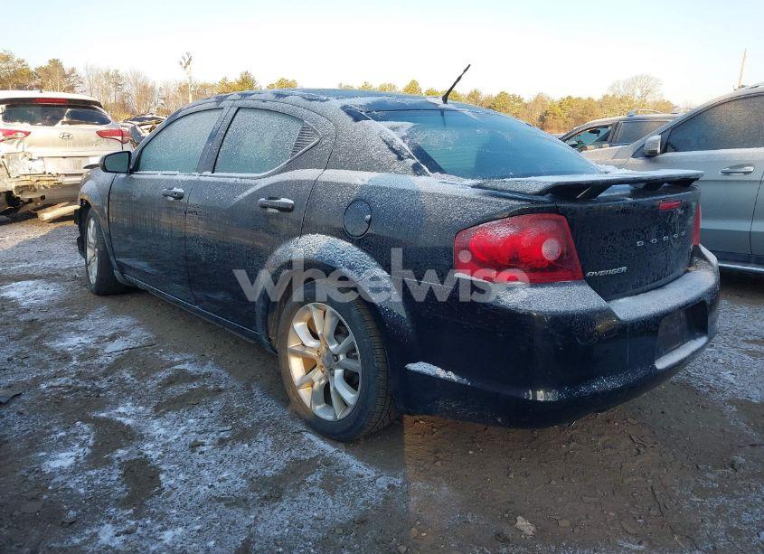 Photo 3 of 2013 Dodge Avenger R/T (VIN 1C3CDZBG9DN503104)