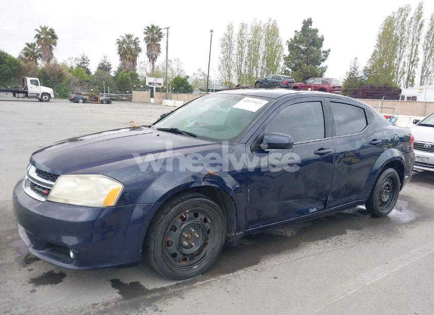 Photo 2 of 2013 Dodge Avenger SXT (VIN 1C3CDZCB0DN662712)