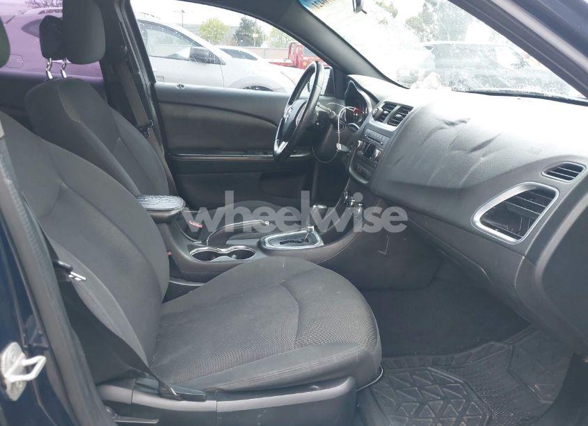 Photo 5 of 2013 Dodge Avenger SXT (VIN 1C3CDZCB0DN662712)