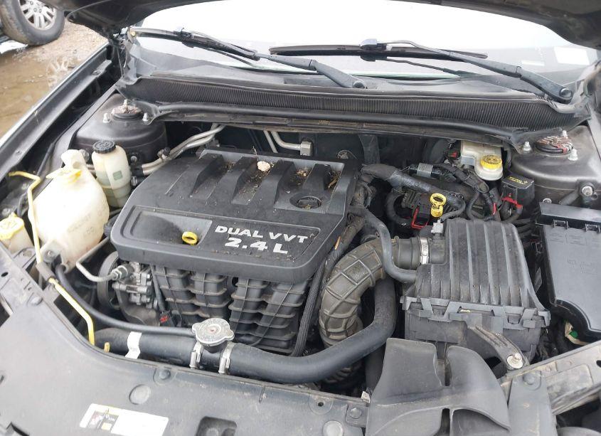 Photo 10 of 2014 Dodge Avenger SXT (VIN 1C3CDZCB0EN203973)