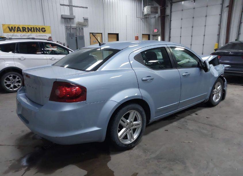 Photo 4 of 2013 Dodge Avenger SXT (VIN 1C3CDZCB1DN637012)