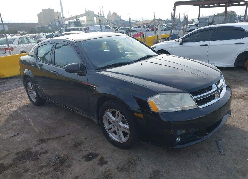 2013 Dodge Avenger SXT (VIN 1C3CDZCB2DN502556) main photo