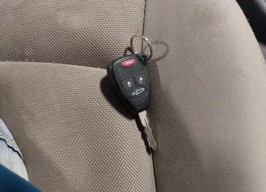 Photo 11 of 2013 Dodge Avenger SXT (VIN 1C3CDZCB2DN506350)