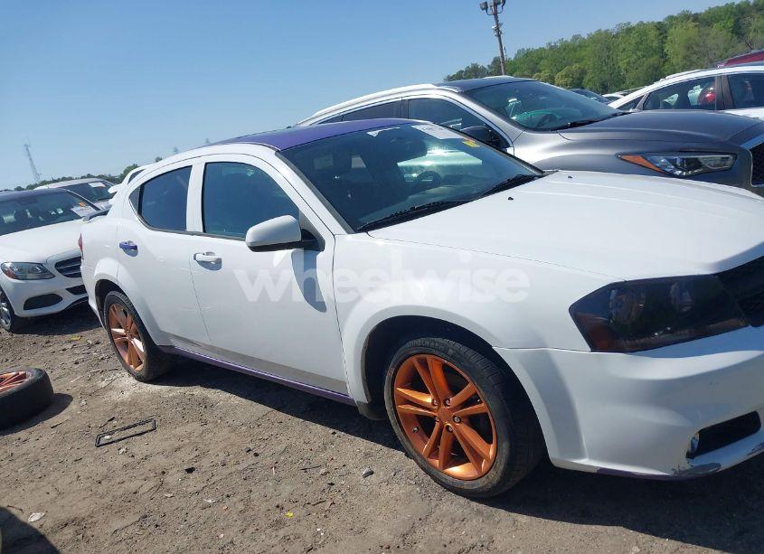 Photo 14 of 2013 Dodge Avenger SXT (VIN 1C3CDZCB2DN544550)