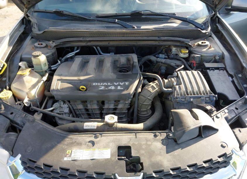 Photo 10 of 2013 Dodge Avenger SXT (VIN 1C3CDZCB2DN634104)