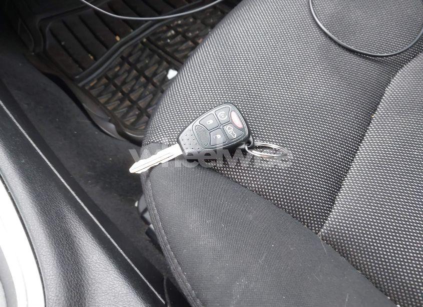 Photo 11 of 2013 Dodge Avenger SXT (VIN 1C3CDZCB3DN541690)