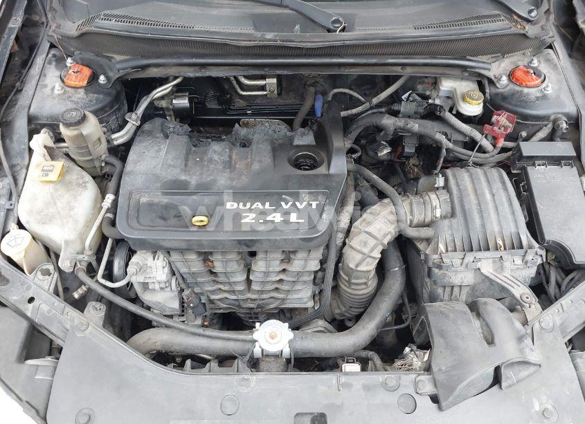 Photo 10 of 2013 Dodge Avenger SXT (VIN 1C3CDZCB4DN580983)