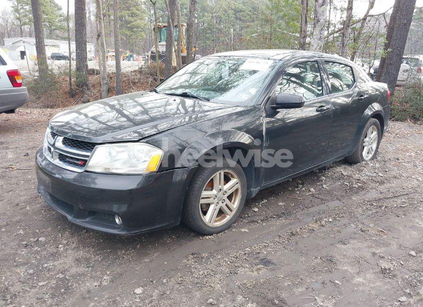 Photo 2 of 2013 Dodge Avenger SXT (VIN 1C3CDZCB4DN580983)