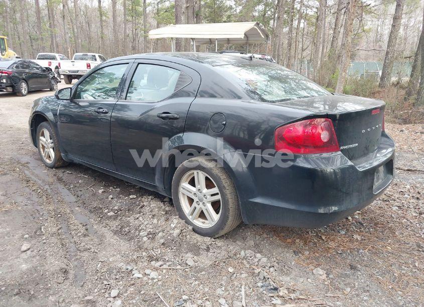 Photo 3 of 2013 Dodge Avenger SXT (VIN 1C3CDZCB4DN580983)