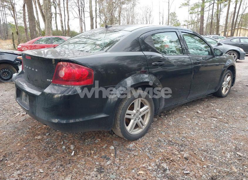 Photo 4 of 2013 Dodge Avenger SXT (VIN 1C3CDZCB4DN580983)