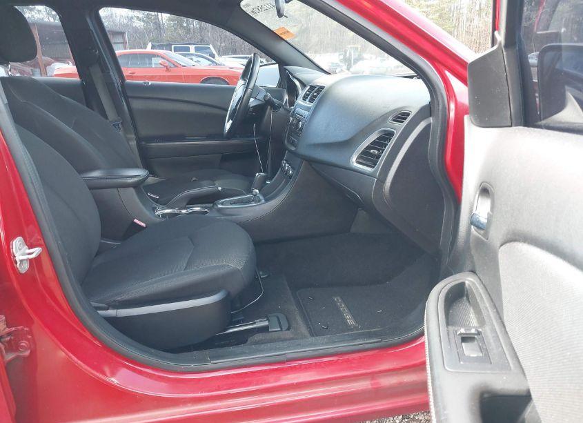 Photo 5 of 2013 Dodge Avenger SXT (VIN 1C3CDZCB4DN615781)