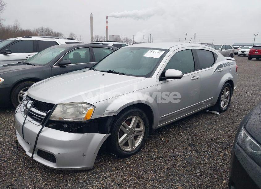 Photo 2 of 2012 Dodge Avenger SXT (VIN 1C3CDZCB5CN179070)