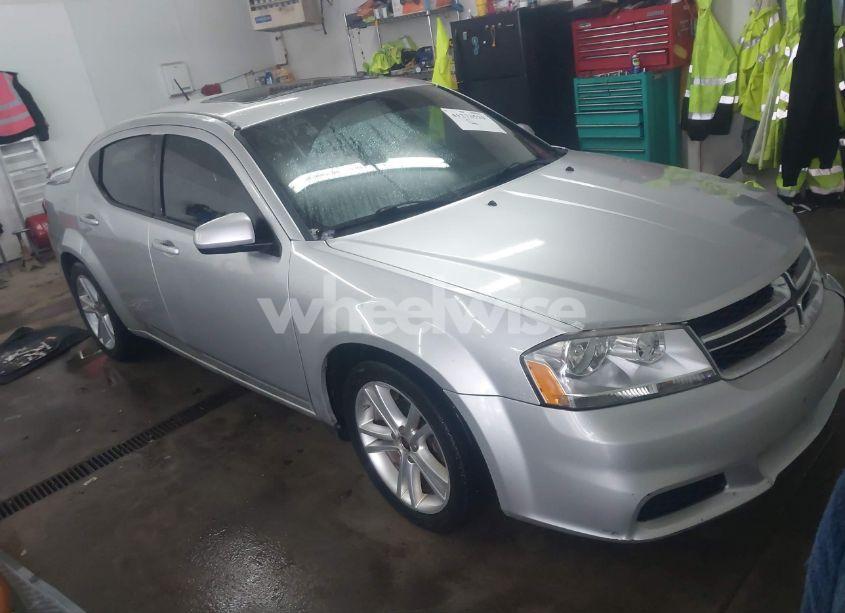 2012 Dodge Avenger SXT (VIN 1C3CDZCB5CN314225) main photo