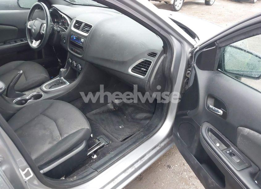 Photo 5 of 2013 Dodge Avenger SXT (VIN 1C3CDZCB5DN682454)