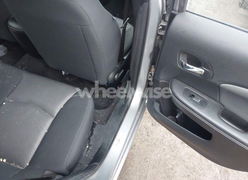 Photo 8 of 2013 Dodge Avenger SXT (VIN 1C3CDZCB5DN682454)