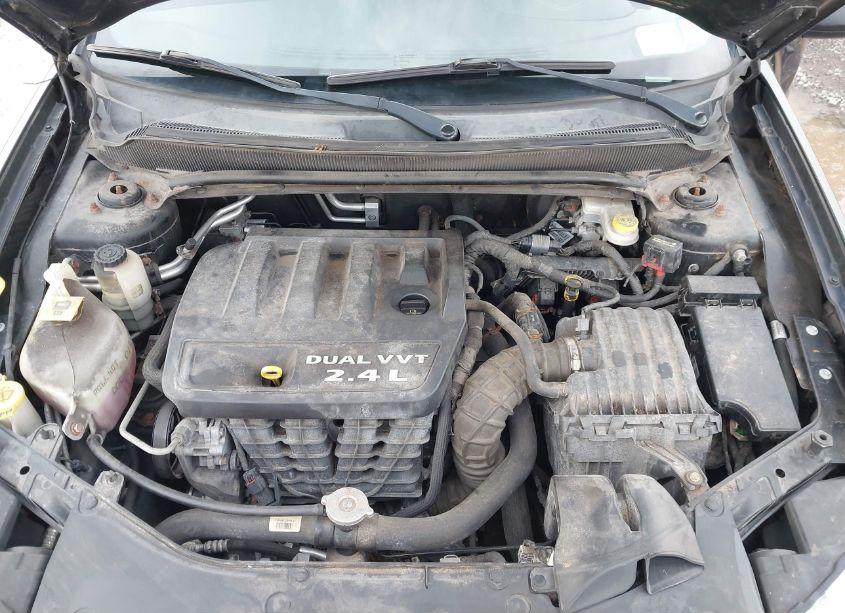 Photo 10 of 2014 Dodge Avenger SXT (VIN 1C3CDZCB5EN128073)