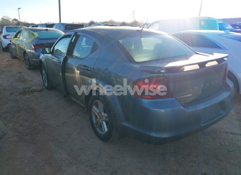 Photo 3 of 2013 Dodge Avenger SXT (VIN 1C3CDZCB6DN558418)