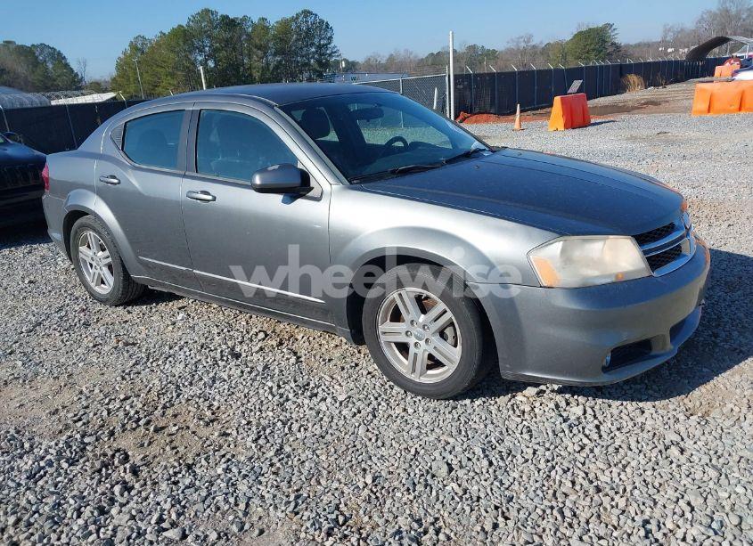 2013 Dodge Avenger SXT (VIN 1C3CDZCB6DN590334) main photo