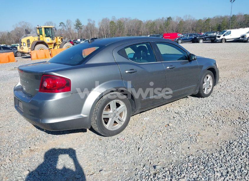 Photo 4 of 2013 Dodge Avenger SXT (VIN 1C3CDZCB6DN590334)