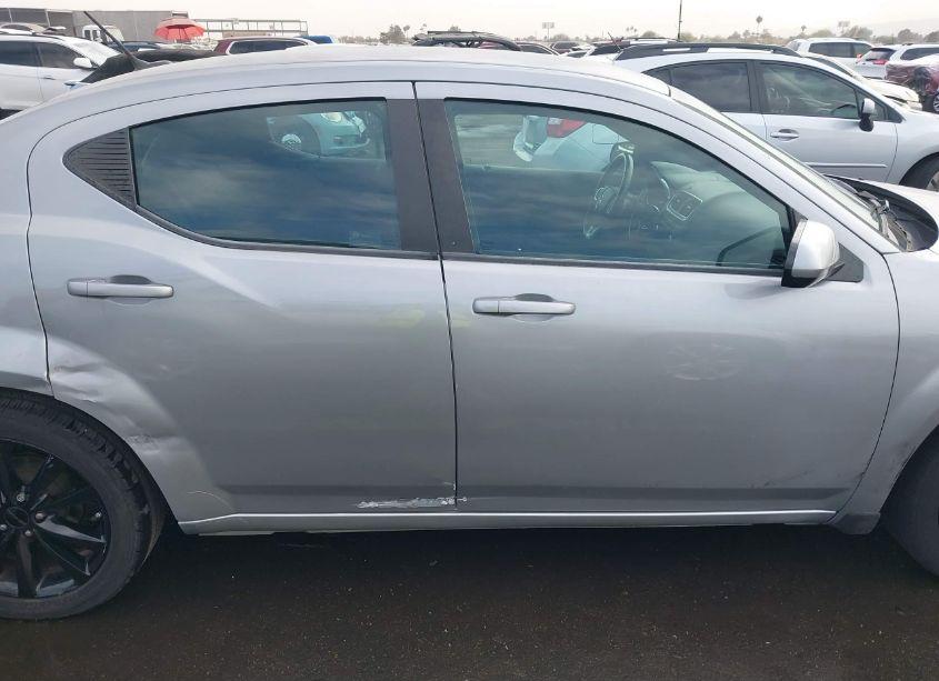 Photo 13 of 2014 Dodge Avenger SXT (VIN 1C3CDZCB6EN136652)