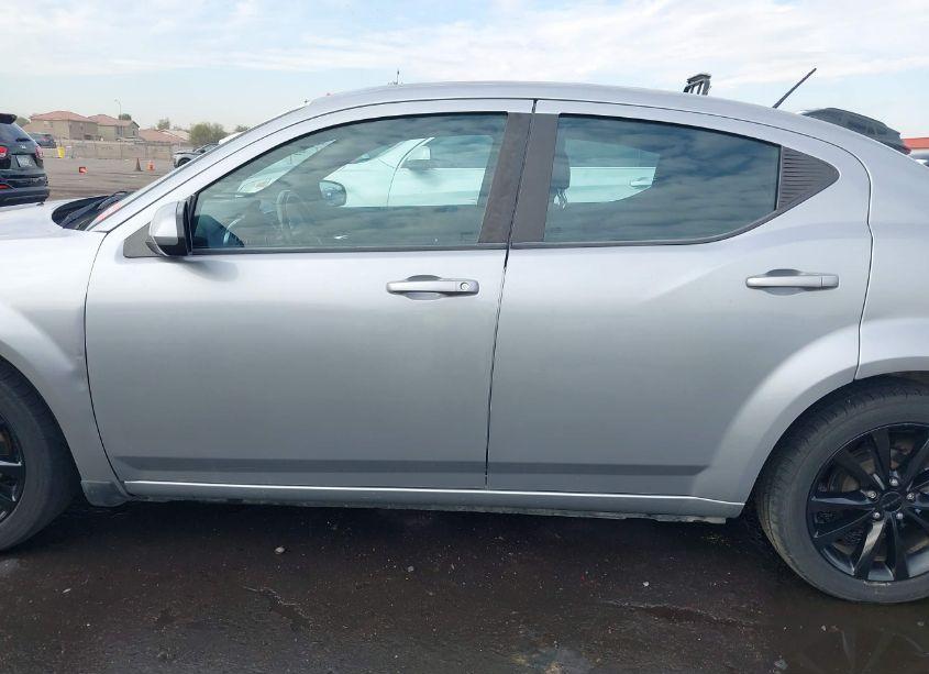 Photo 14 of 2014 Dodge Avenger SXT (VIN 1C3CDZCB6EN136652)