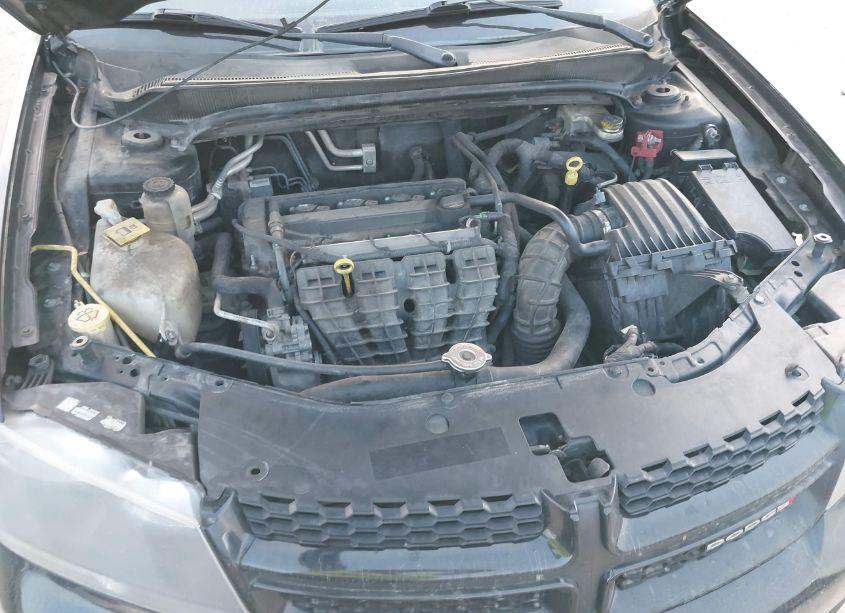 Photo 10 of 2014 Dodge Avenger SXT (VIN 1C3CDZCB6EN181574)