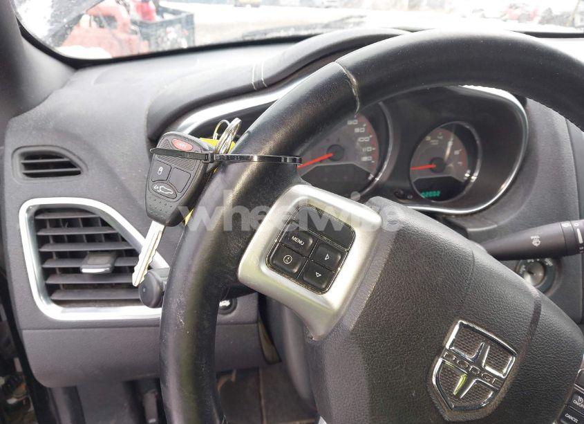 Photo 11 of 2012 Dodge Avenger SXT (VIN 1C3CDZCB7CN161900)