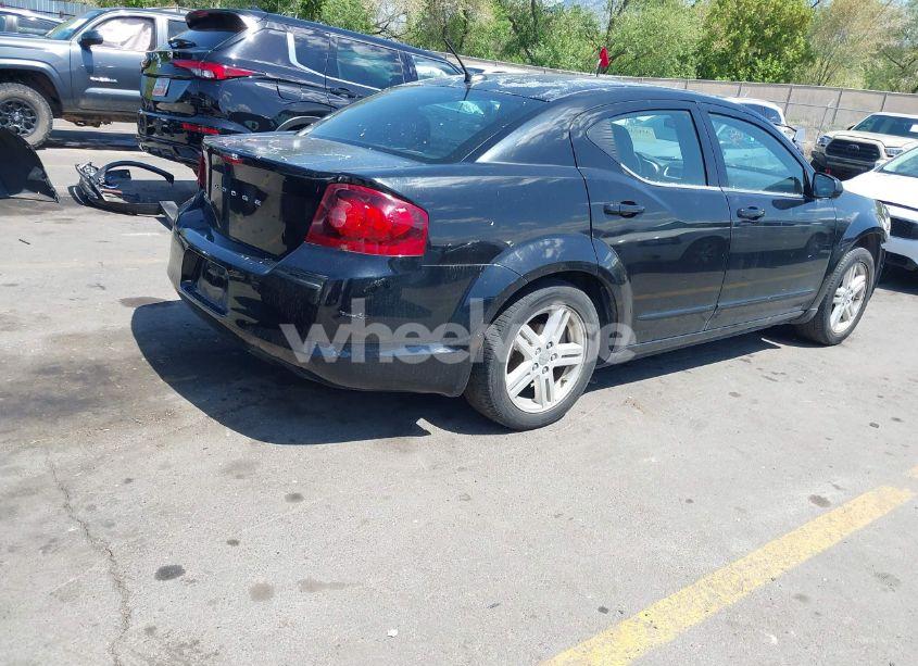 Photo 4 of 2012 Dodge Avenger SXT (VIN 1C3CDZCB7CN168104)