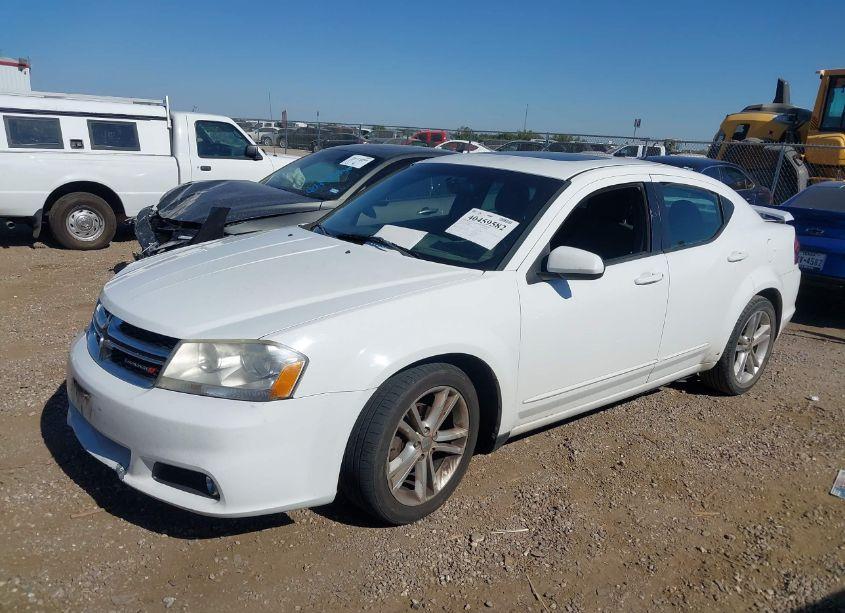 Photo 2 of 2013 Dodge Avenger SXT (VIN 1C3CDZCB7DN692578)