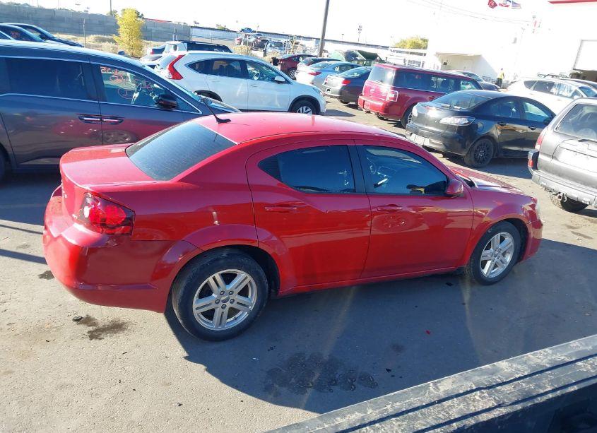Photo 13 of 2014 Dodge Avenger SXT (VIN 1C3CDZCB7EN163620)