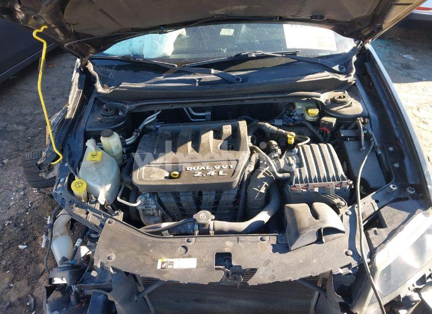 Photo 10 of 2014 Dodge Avenger SXT (VIN 1C3CDZCB7EN200634)