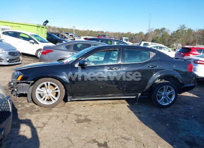 Photo 13 of 2014 Dodge Avenger SXT (VIN 1C3CDZCB7EN200634)